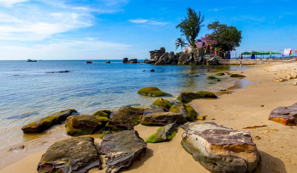 The coastal area located right in the center of Phu Quoc city